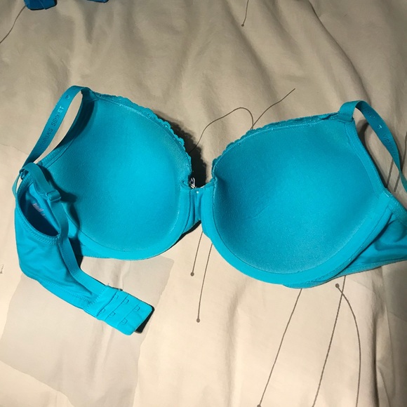 Victoria’s Secret Lightly Lined Bra 34D - Picture 2 of 3